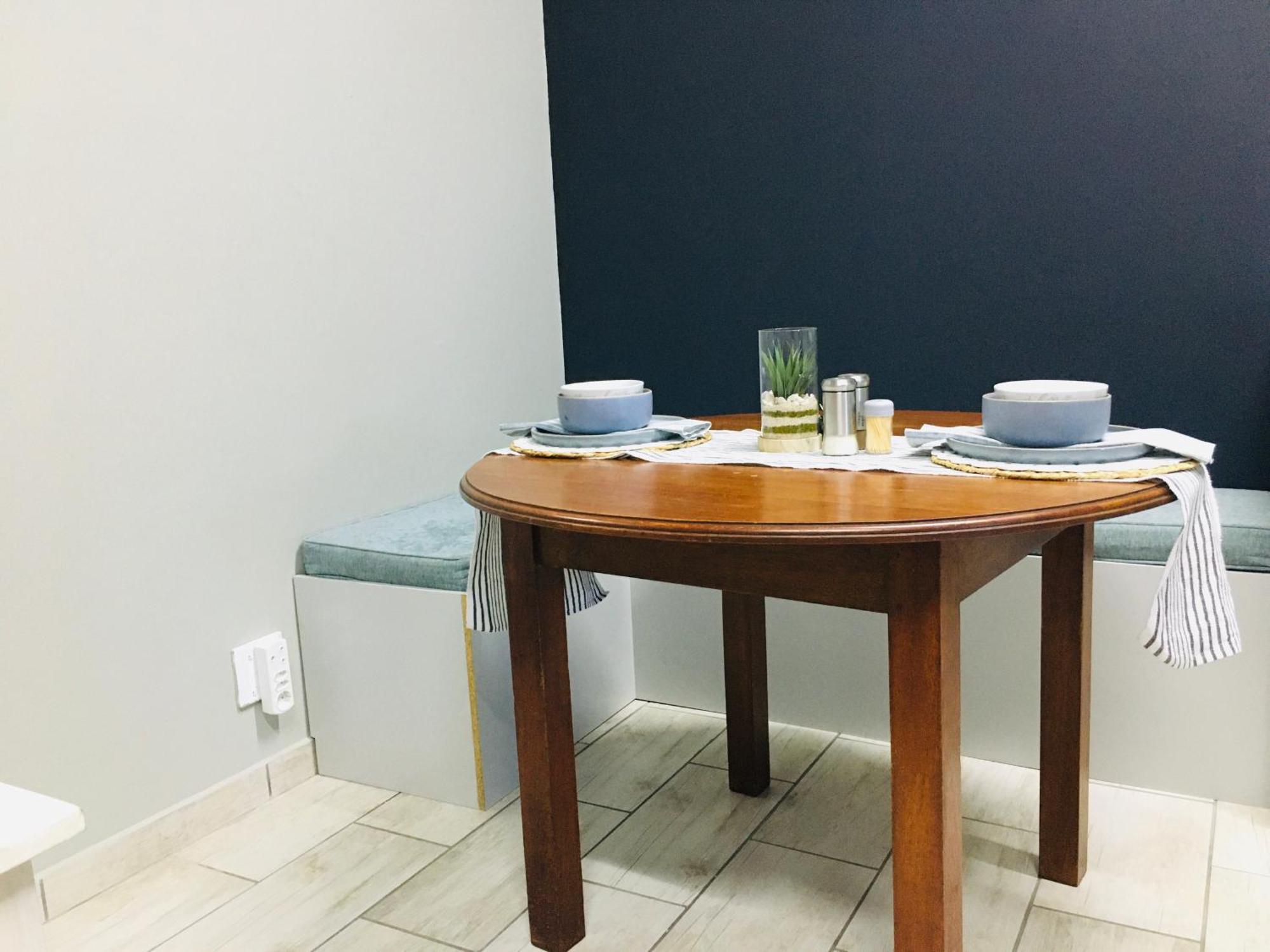 Happy Daze Apartment Свелендам Екстериор снимка