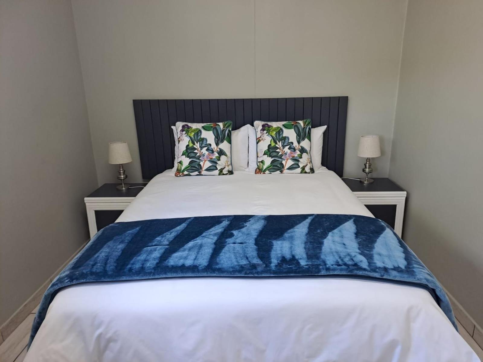 Happy Daze Apartment Свелендам Екстериор снимка